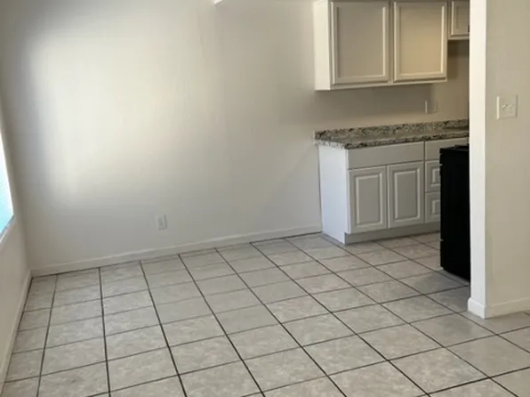 1223 N Dysart Rd #8, Avondale, AZ 85323