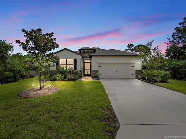 6441 NW Regent St, Port Saint Lucie, FL 34983