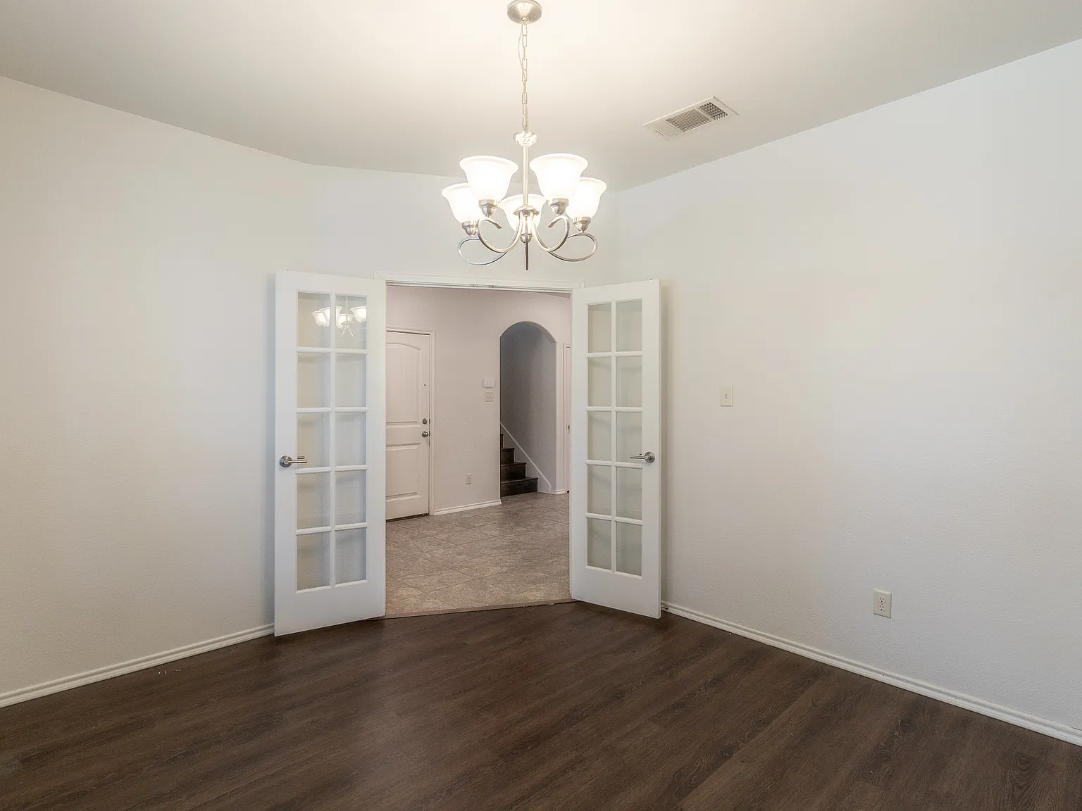 4 bed, 2245 sqft, $2,800 — Photo 1