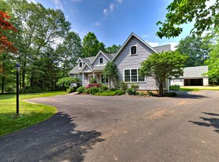 19 Sherwood Pl, Monroe, CT 06468