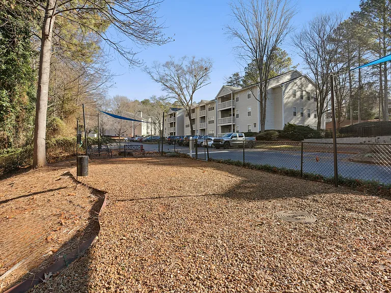 Wood Pointe Apartment Homes — Photo 18