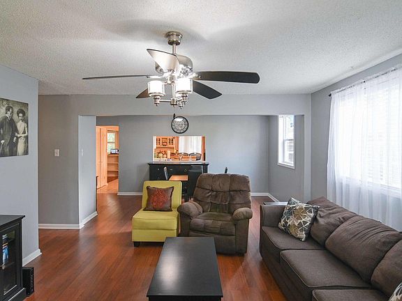 2nd image of 2805 W Bonnie Brook Ln