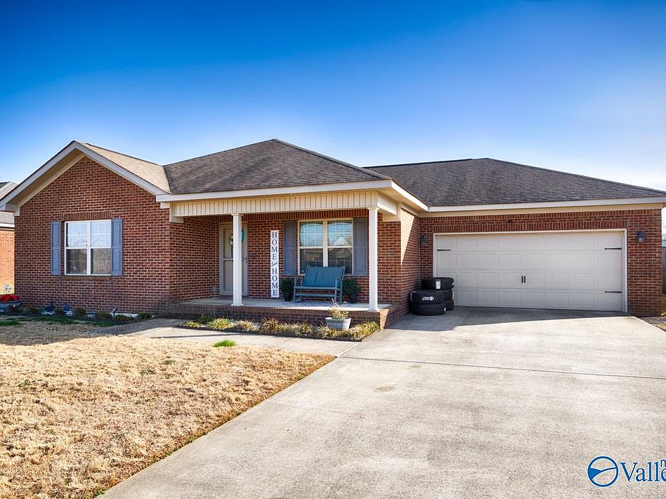1st image of 106 Ivy Darlene Dr
