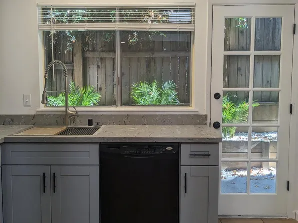 436 North Street #11, Healdsburg, CA 95448