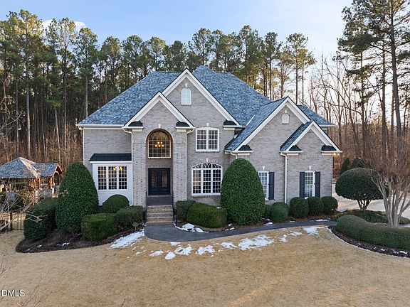 2nd image of 112 Winding Ridge Rd