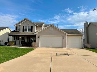 3915 Daffodil Ln, Champaign, IL