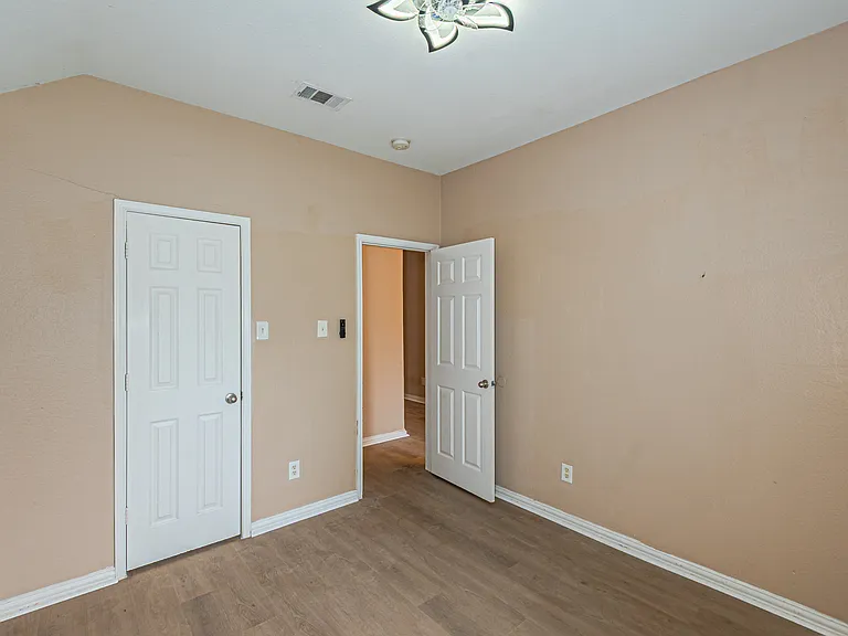 464 Bass Rd — Photo 13