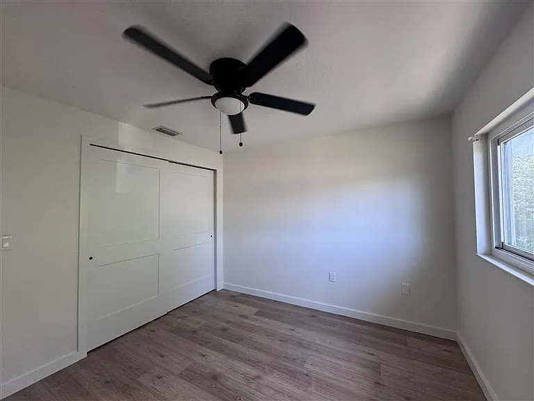 1258 Barbara Dr #203 — Photo 10