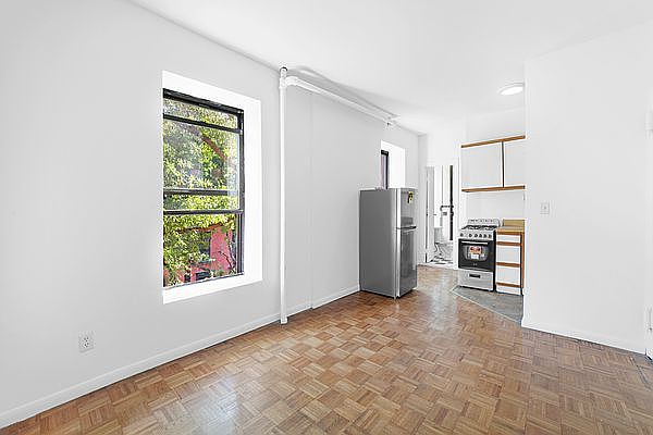 1st image of 235 E 89th St APT 3RS