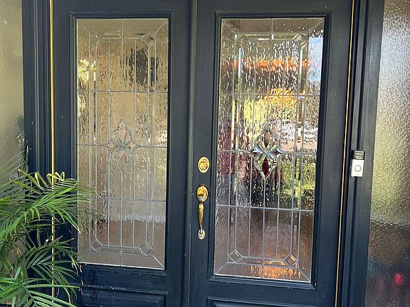3rd image of 625 Cenizo Blvd