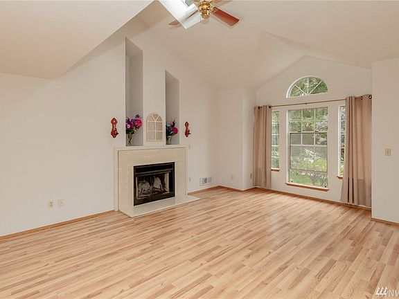 5th image of 11816 SE 223rd Dr