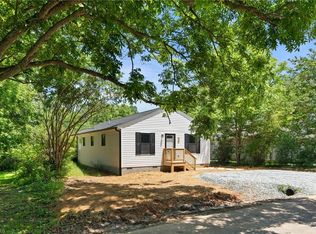 810 Williams St, Burlington, NC 27217