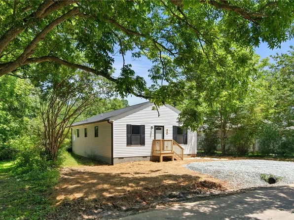 810 Williams St, Burlington, NC 27217