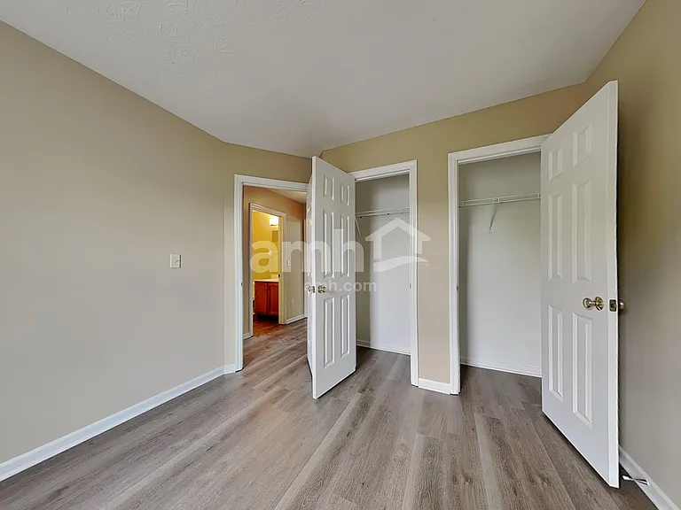 161 Lakeview Dr — Photo 16