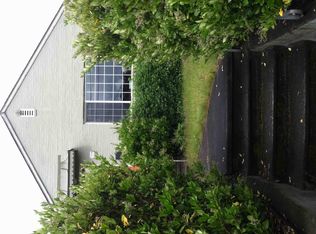 7729 15th Ave NE, Seattle, WA 98115