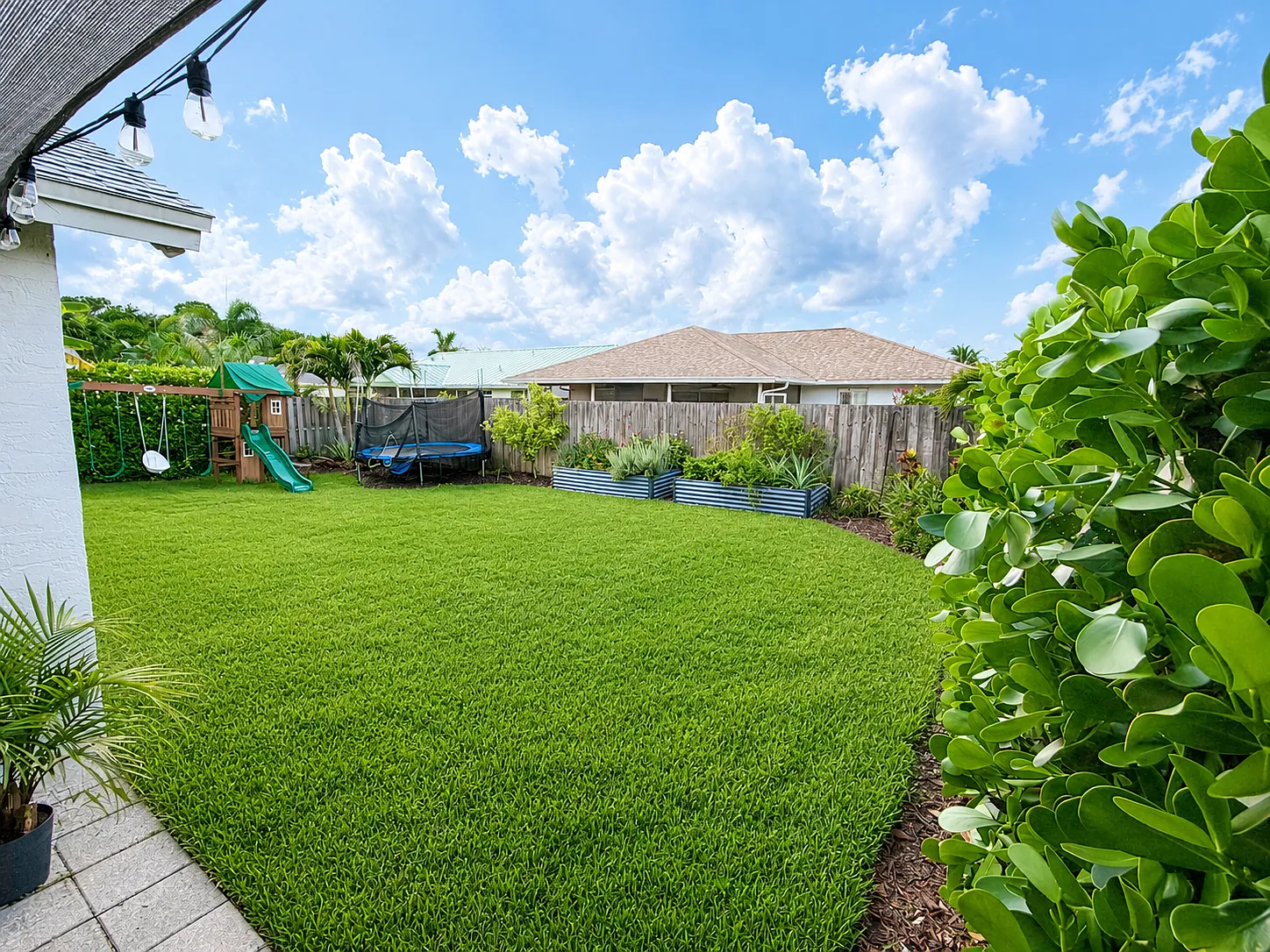 135 Stillwater Cir — Photo 2