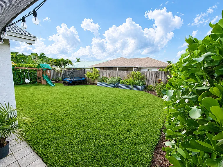 Stillwater Cir — Photo 2