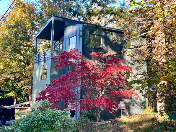 11404 99th Ave SW, Vashon, WA 98070