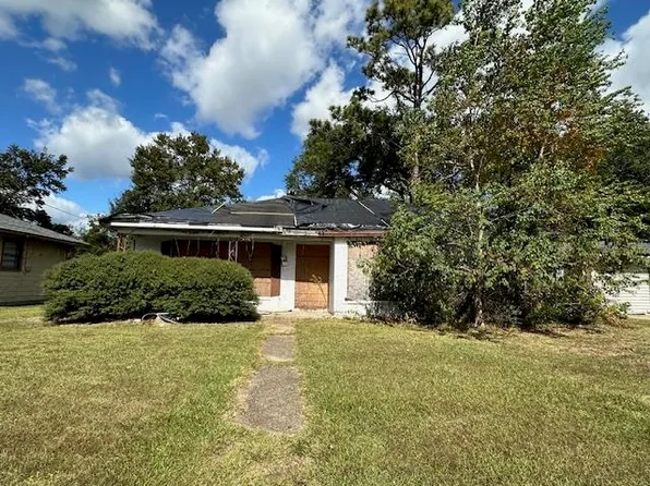 2013 Evelyn St, Lake Charles, LA 70601
