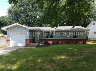 1918 S Broadway Ave, Springfield, MO 65807