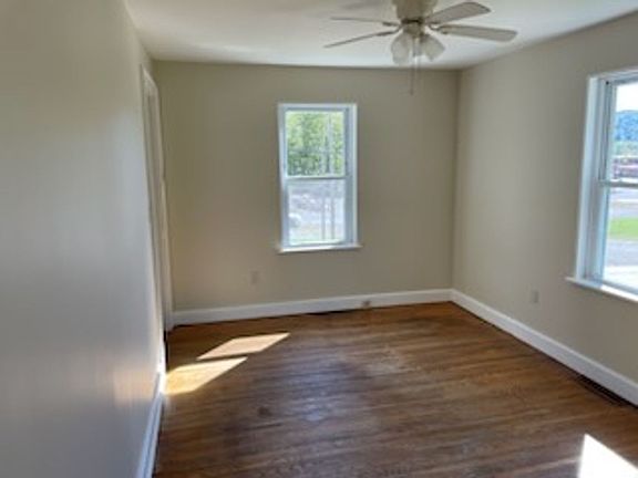 2nd image of 1317 N Lewis St
