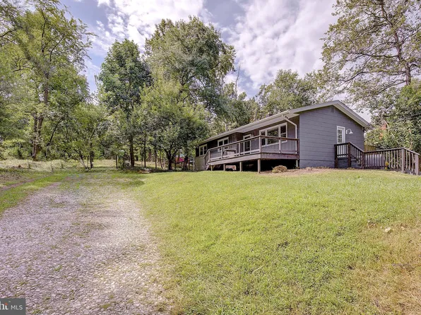 1057 Hampton Dr, Crownsville, MD 21032