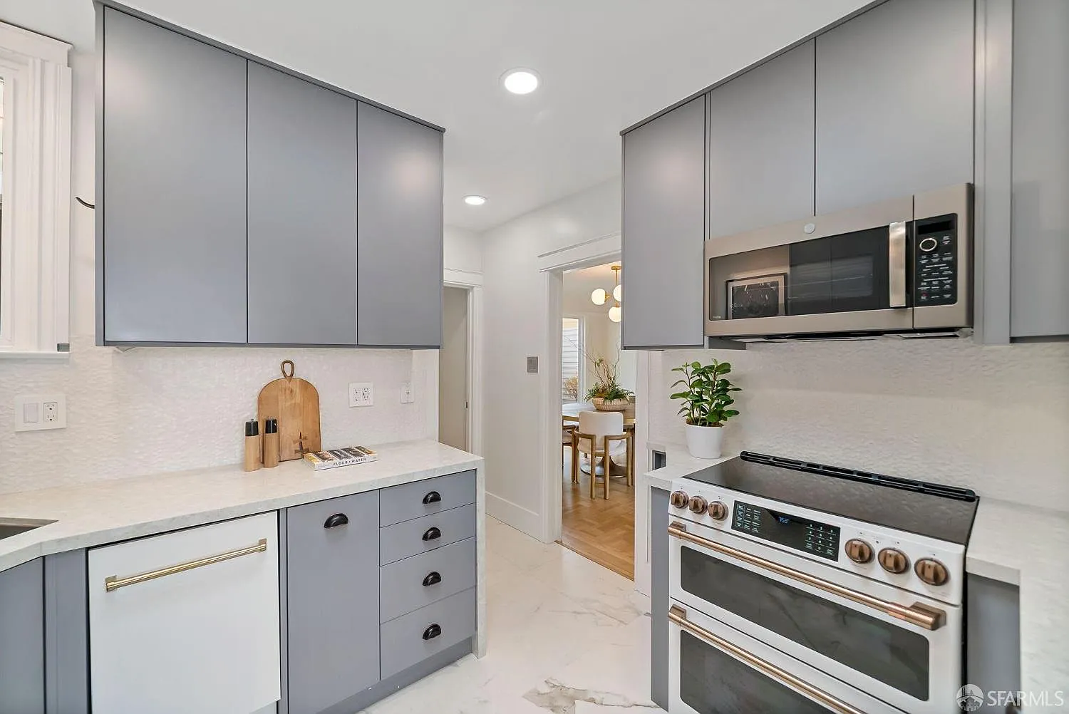 2562 26th Ave - Photo 12