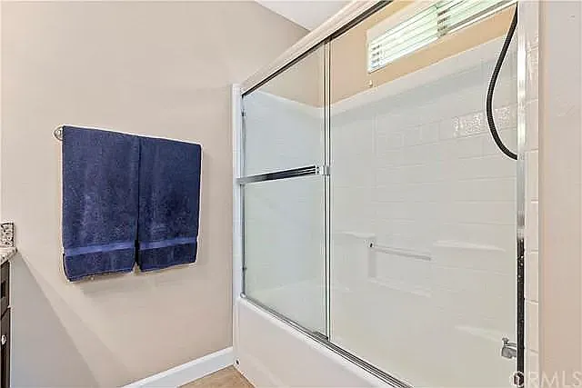 2nd Bathroom