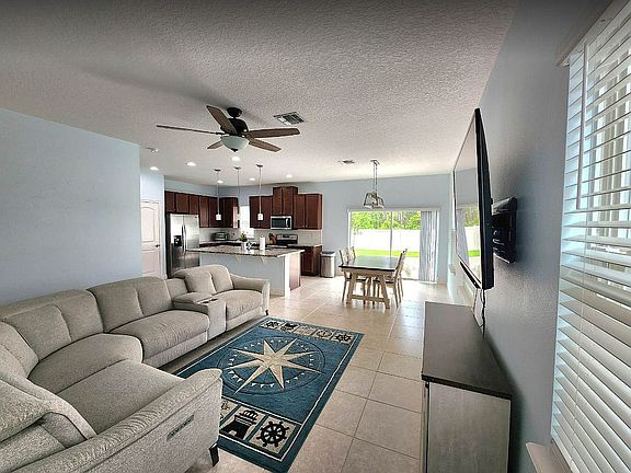 2nd image of 5629 Estero Loop