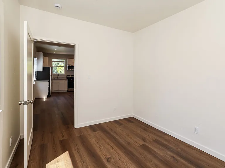 1633 Oxford St #C — Photo 19