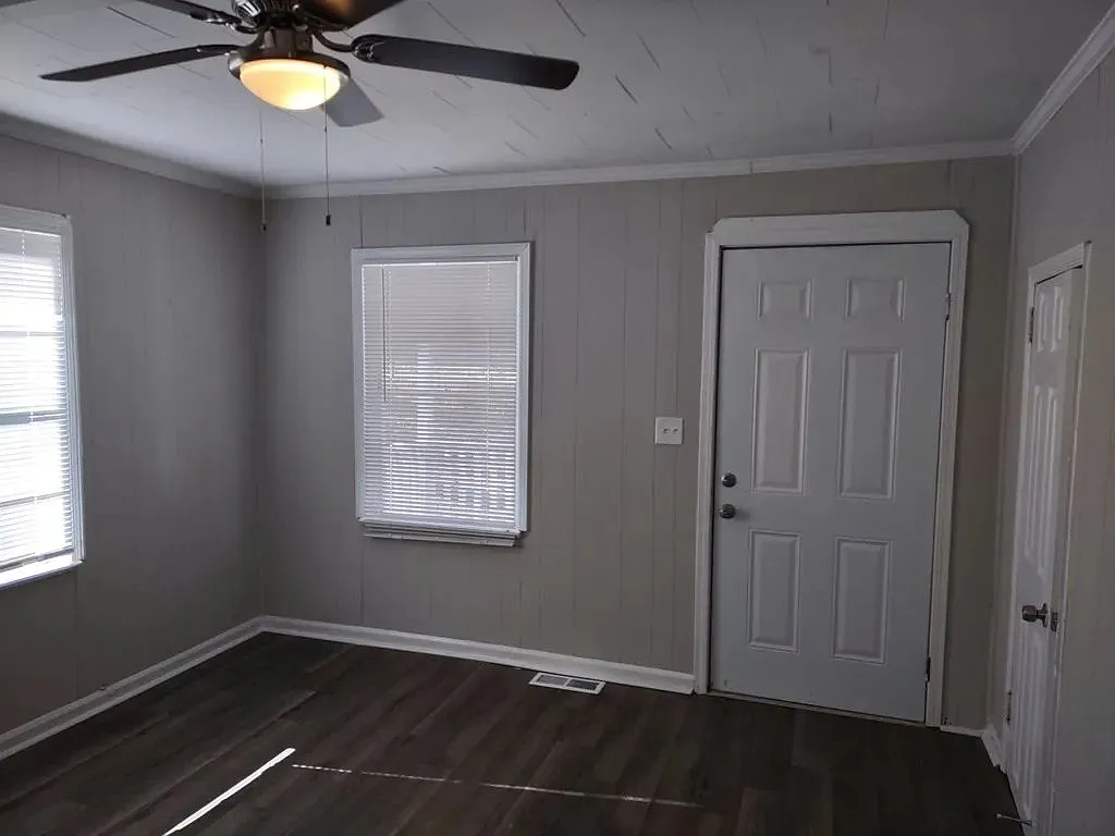jpg - 513 Alford St