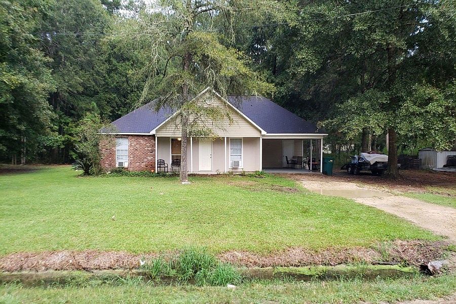 1st image of 27648 Lake Ora Dr