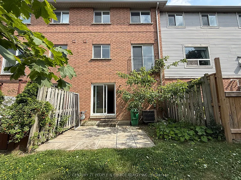80 Acorn Pl #182 — Photo 25