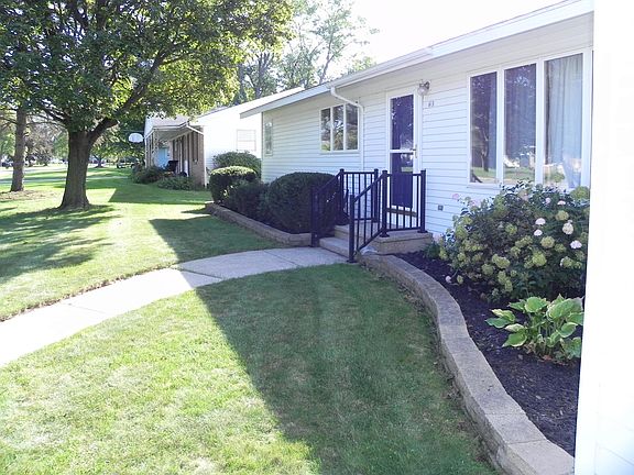 3rd image of 613 Buckingham Dr