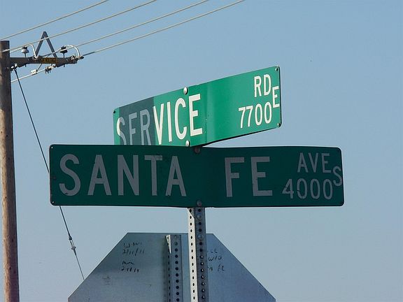 5th image of 3412 Santa Fe Ave