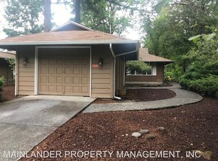 18201 Indian Creek Dr, Lake Oswego, OR 97035
