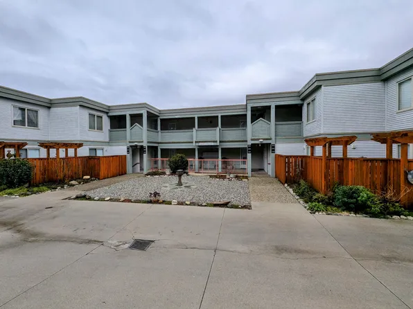 5780 Trail Ave #322, Sechelt, BC V7Z 0K5