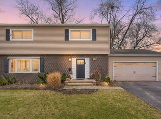 1316 W Illinois Ave, Aurora, IL 60506