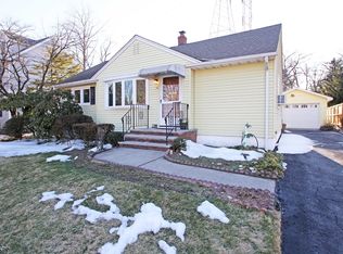 16 Craig Pl, Bloomfield, NJ 07003