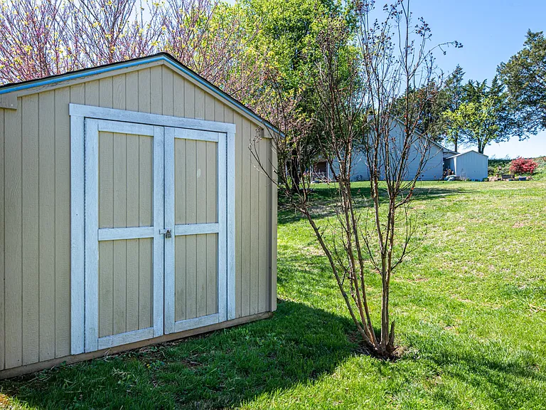 1315 Hunters Way Ct — Photo 32
