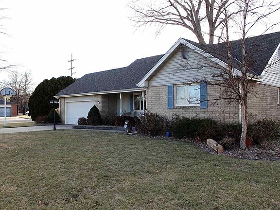 4th image of 3001 Princeton Dr