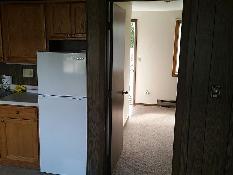 2nd image of 348 Stanley Ct APT C
