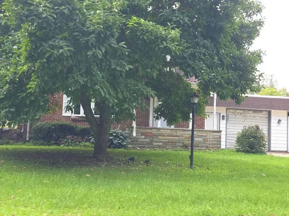 211 W Turner St, Mayville, MI 48744