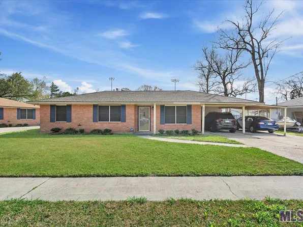 627 E Rome St, Gonzales, LA 70737
