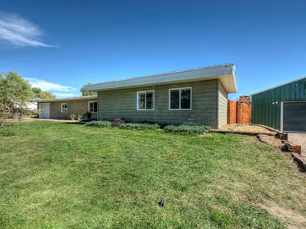 1650 Sweetbriar St, Rapid City, SD 57703