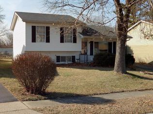 813 Upwoods Dr, Columbus, OH 43228