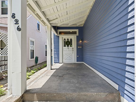 5th image of 826 Greer St