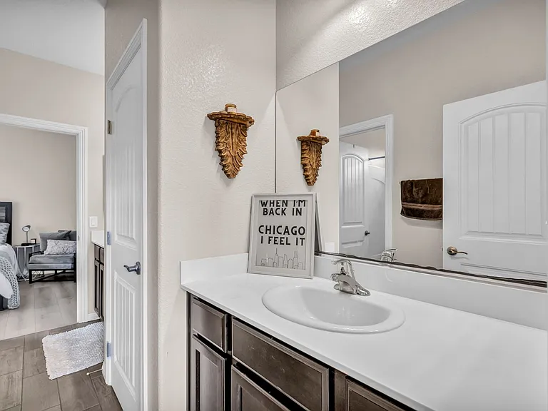 6777 Byron Bay Ct — Photo 24