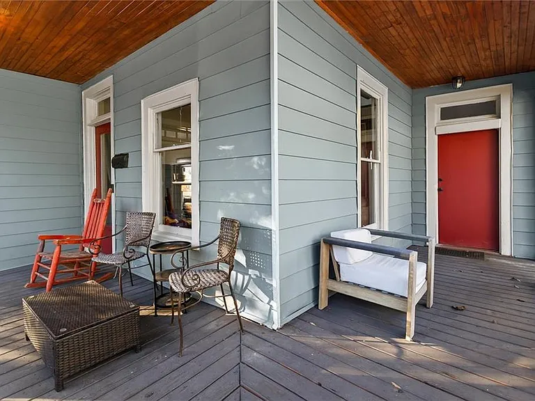 867 Beecher St SW — Photo 4