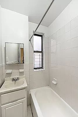 4th image of 506 W 150th St #1C